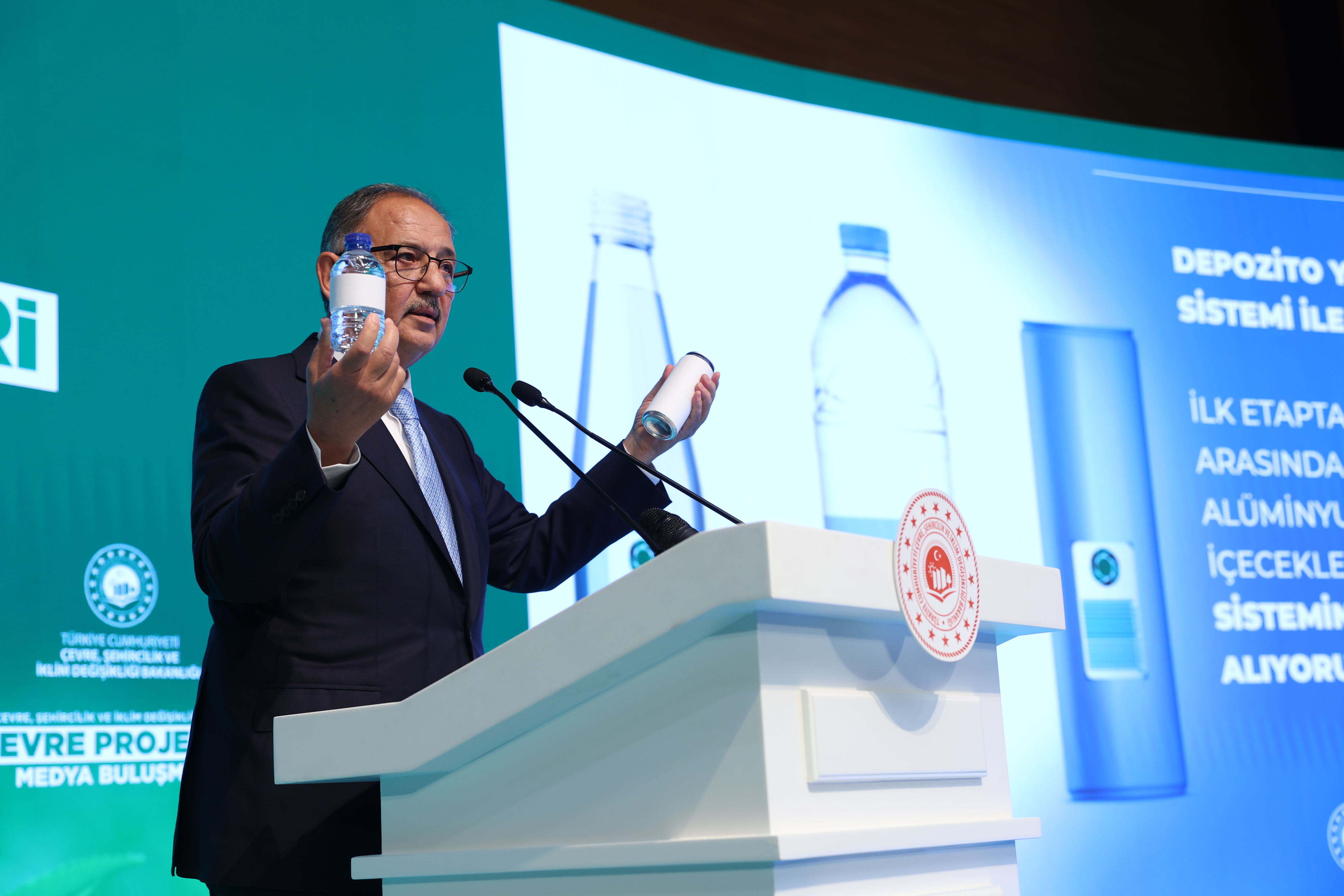Bakan Özhaseki:  ‘Yeşil Vatan’ımızın ve ‘Mavi Vatan’ımızın kirletilmesine izin vermeyeceğiz